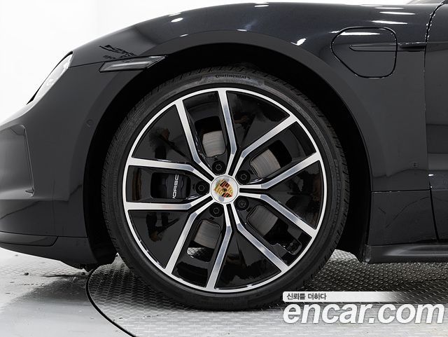 Porsche Taycan из Кореи Encar