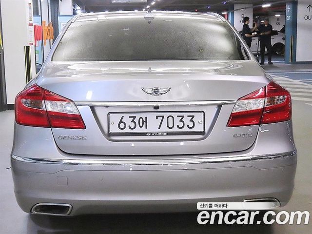 Hyundai Genesis из Кореи Encar