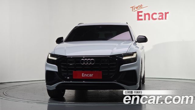 Audi Q8 55 TFSI Quattro Premium — пробег 118 822 км — фото 3 из 5