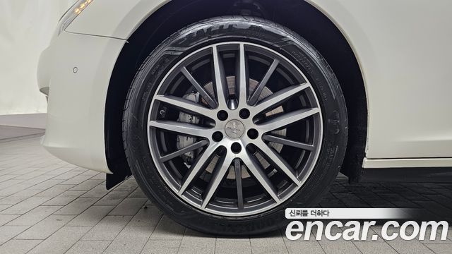 Maserati Ghibli из Кореи Encar