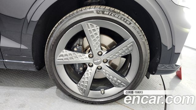 Genesis GV70 из Кореи Encar